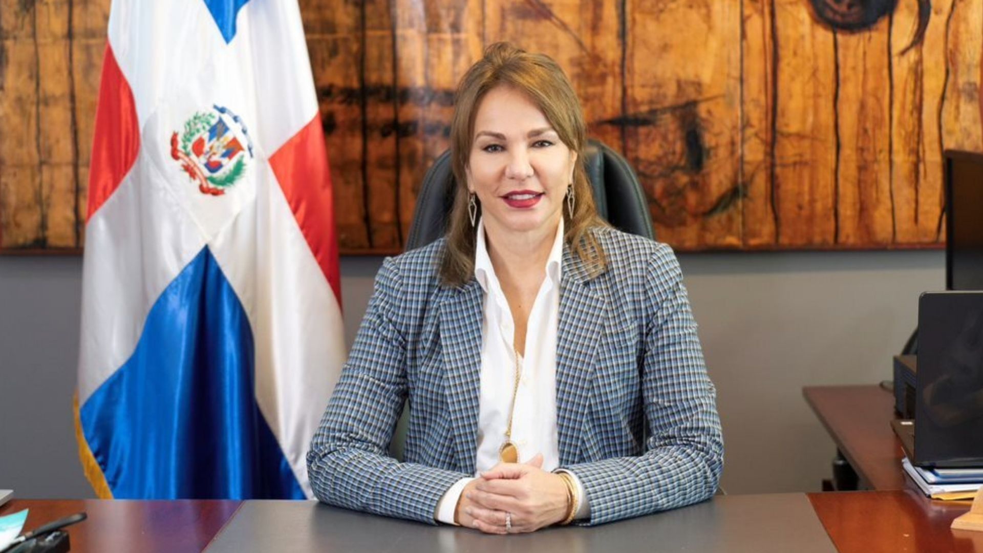 milagros-german-presenta-renuncia-del-ministerio-de-cultura
