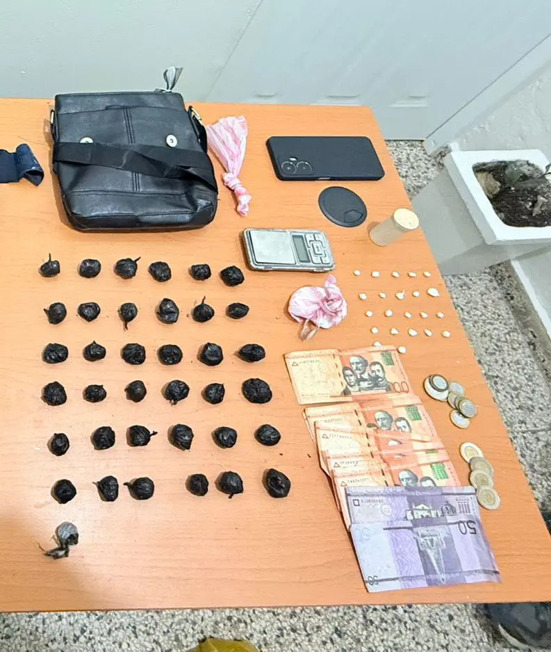 desmantelan-punto-de-venta-de-drogas-en-la-vega