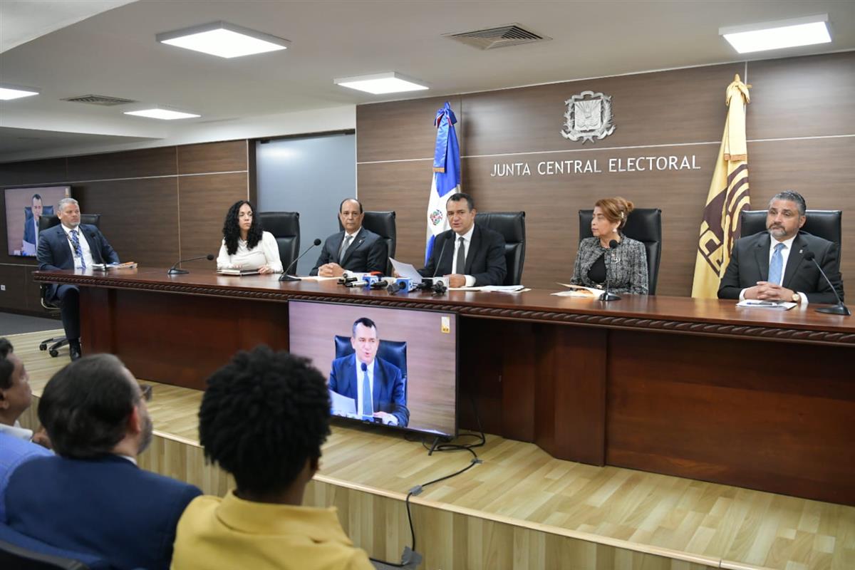 el-pleno-de-la-jce-se-reune-hoy-para-debatir-las-candidaturas-independientes