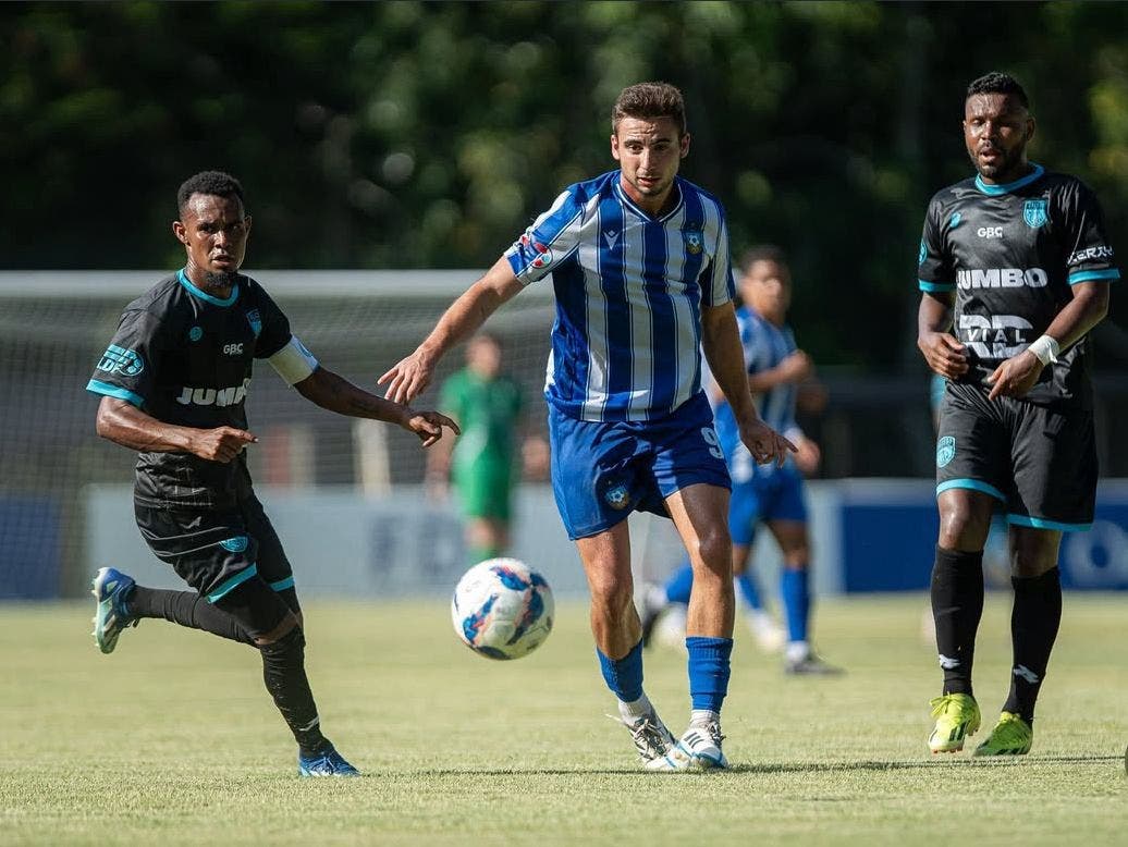oym-y-salcedo-fc-empatan-en-duelo-lleno-de-goles-y-errores-defensivos