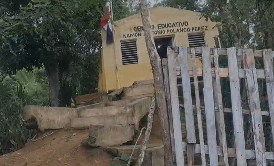 video:-denuncian-que-plantel-eescolar-no-esta-apto-para-recibir-ninos-en-los-polanco,-moca