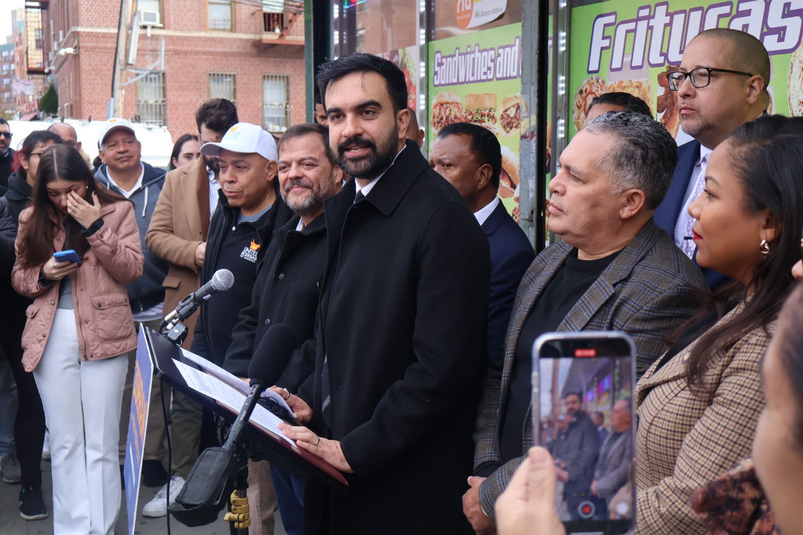 asociacion-de-bodegas-de-ny-respaldan-a-zohran-mamdani-en-carrera-por-la-alcaldia