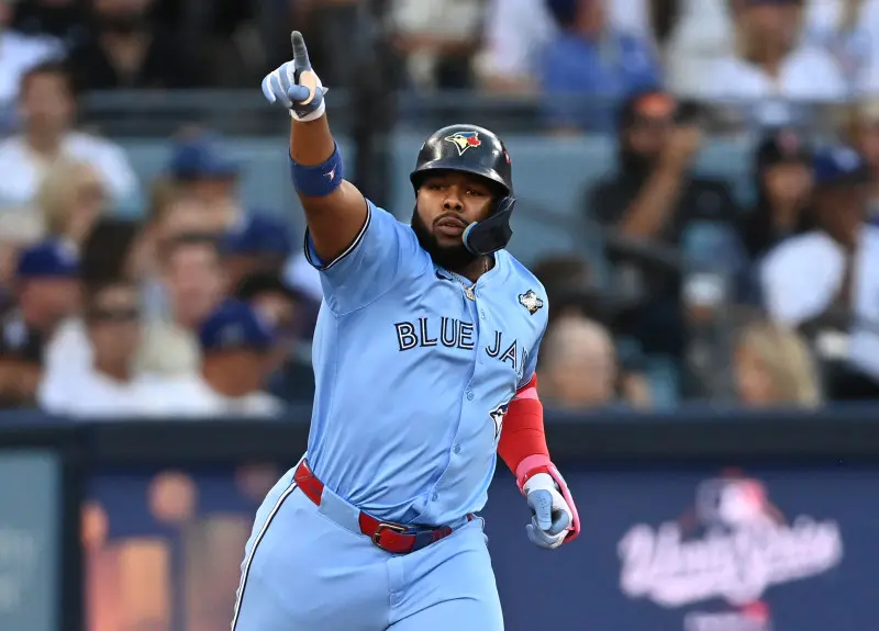 vladdy-empata-marca-de-jonrones-para-dominicanos-en-postemporada