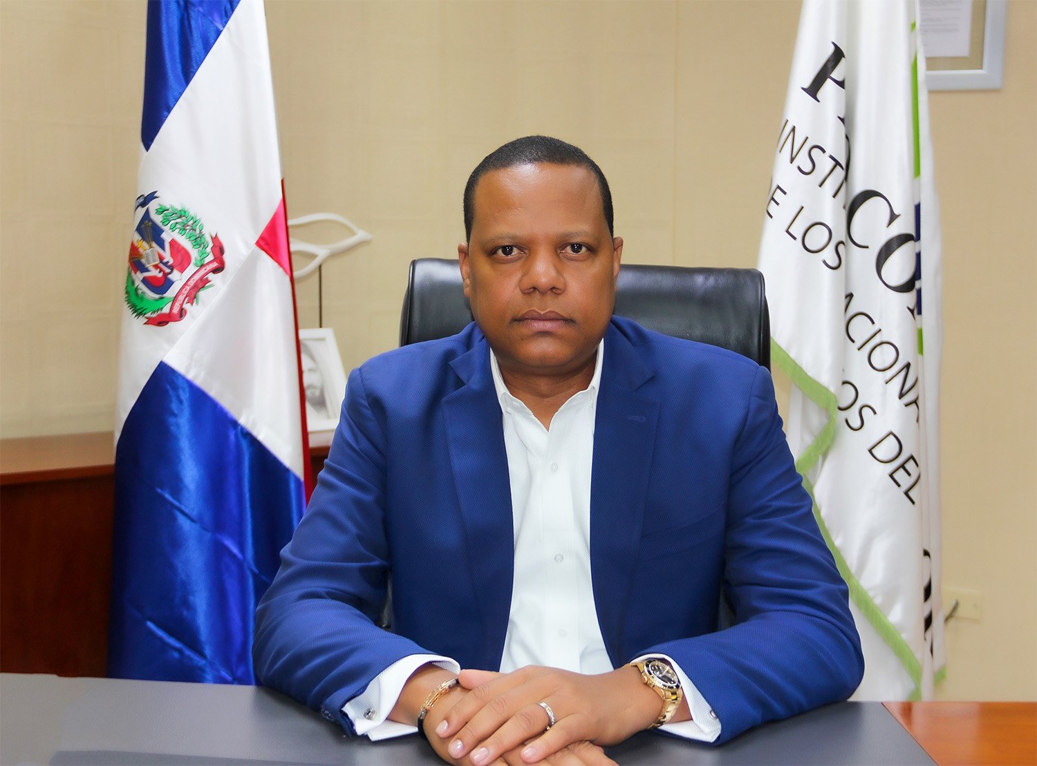 “no-estan-para-gobernar”:-alcantara-cuestiona-credibilidad-del-pld-y-fp-tras-20-anos-de-gestion