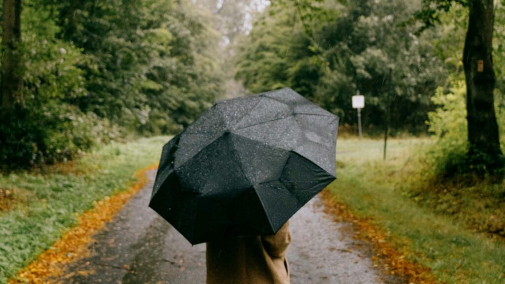 ¡alerta-por-lluvias!-vaguada-y-frente-frio-mantienen-el-clima-inestable-en-el-pais