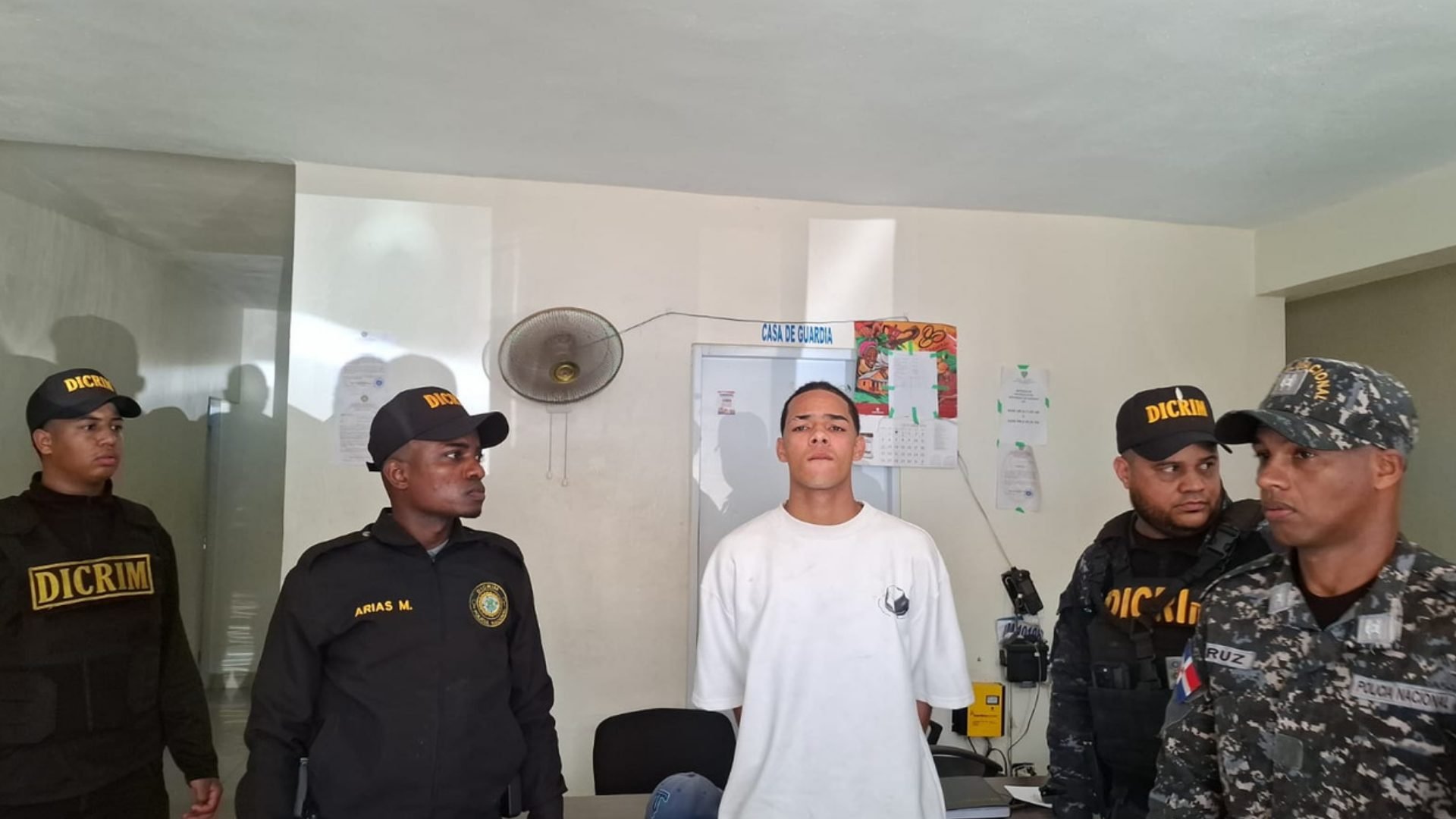 video:-muere-hombre-tras-supuesto-enfrentamiento-por-el-control-de-un-punto-de-drogas-en-san-cristobal