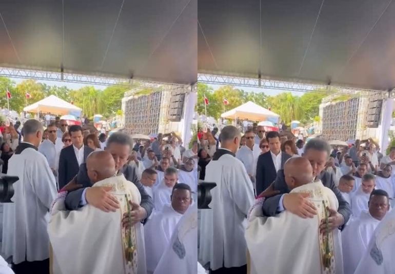 leonel-fernandez-asiste-a-la-ordenacion-del-primer-obispo-de-la-diocesis-stella-maris