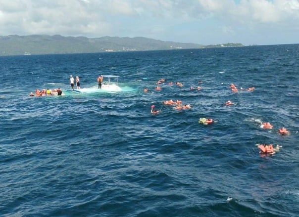 embarcacion-turistica-se-hunde-en-los-haitises-sin-dejar-heridos