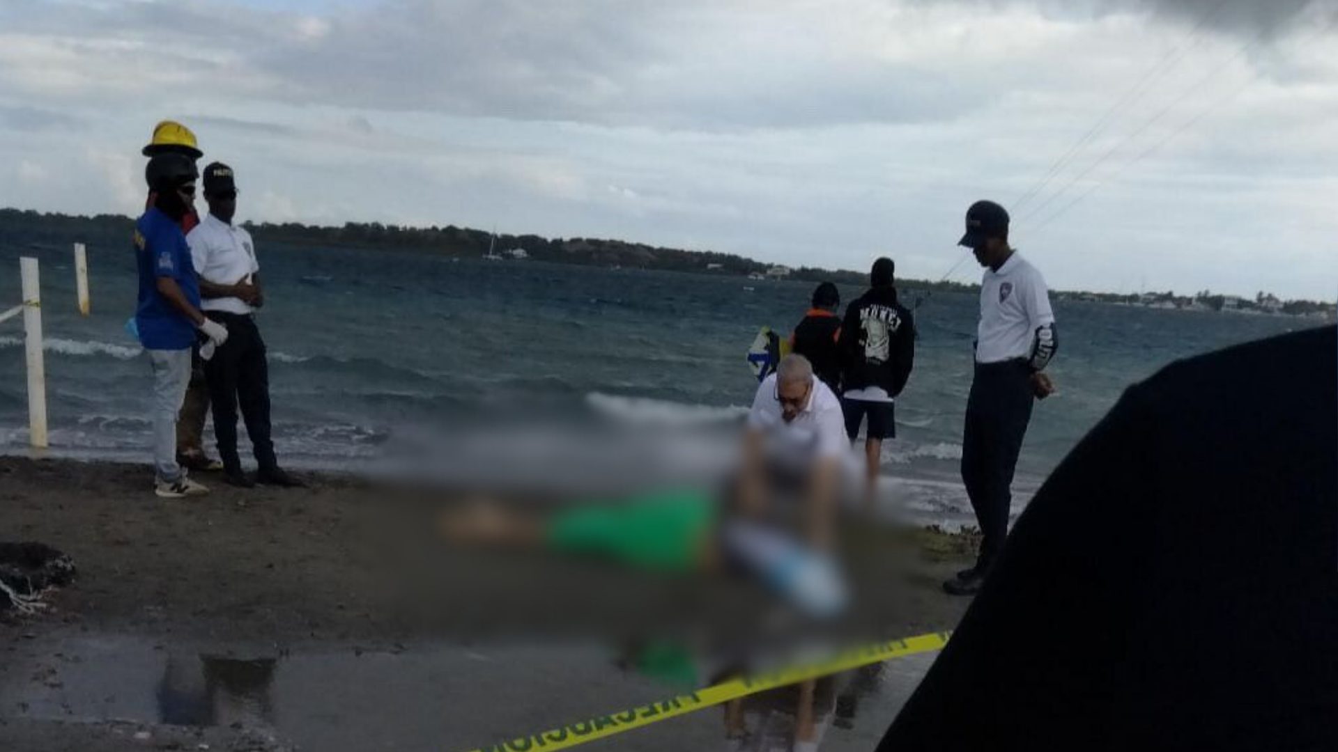 mujer-y-nino-mueren-ahogados-en-playa-de-punta-salinas,-bani