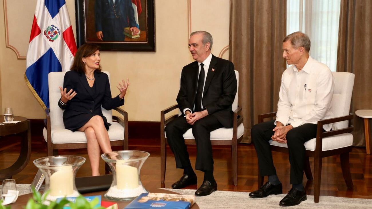 video:-abinader-recibe-a-la-gobernadora-de-nueva-york,-kathy-hochul