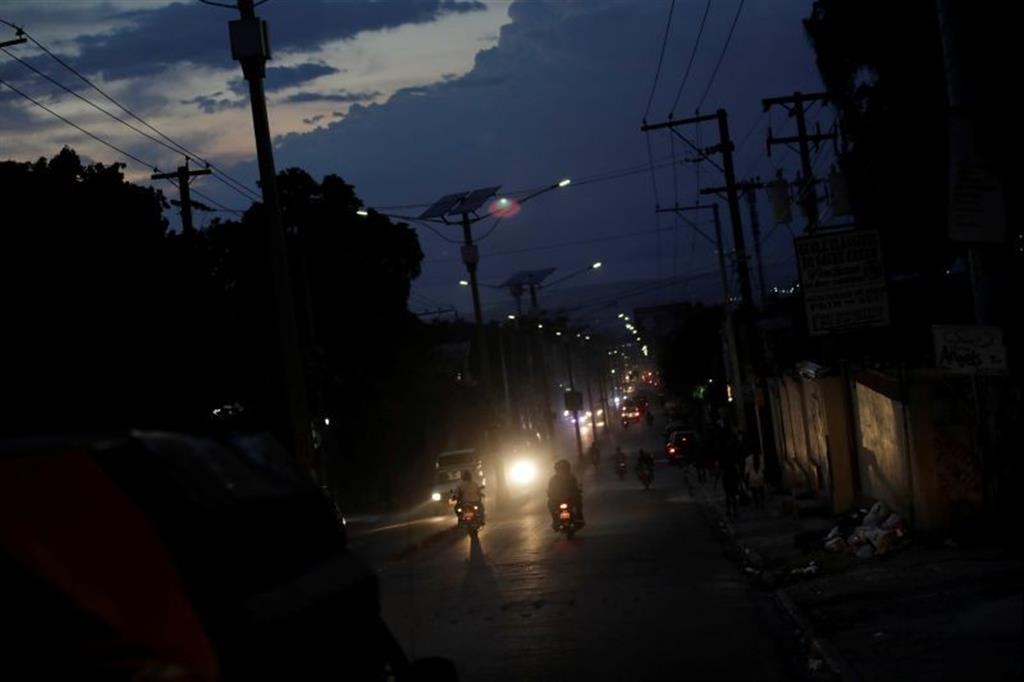 electricidad-en-rd-es-restablecida-y-ya-cubre-un-96-%-demanda