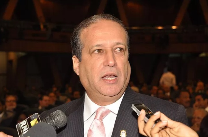 reinaldo-pared-tenia-su-carta-de-renuncia-al-pld-preparada-desde-enero-de-2021;-pidio-a-su-esposa-apoyar-a-leonel