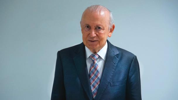 alburquerque-acusa-al-gobierno-de-quitarle-dinero-a-los-trabajadores-por-no-indexar-salarios
