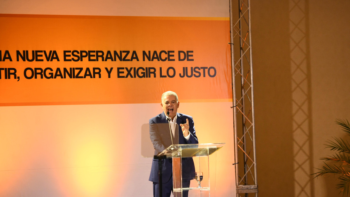 carlos-amarante-baret-critica-al-gobierno;-llama-a-conformar-una-alianza-opositora