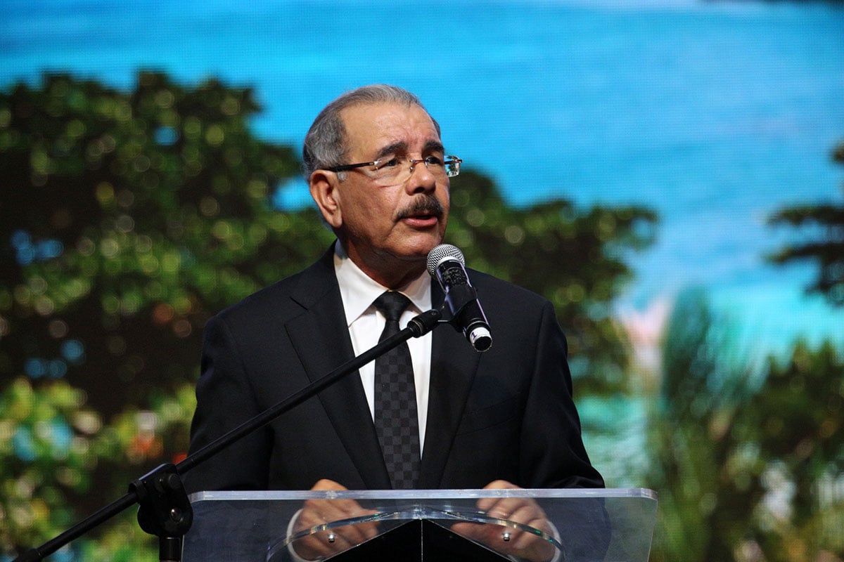 danilo-medina:-“los-salarios-no-alcanzan-ni-para-la-canasta-basica”