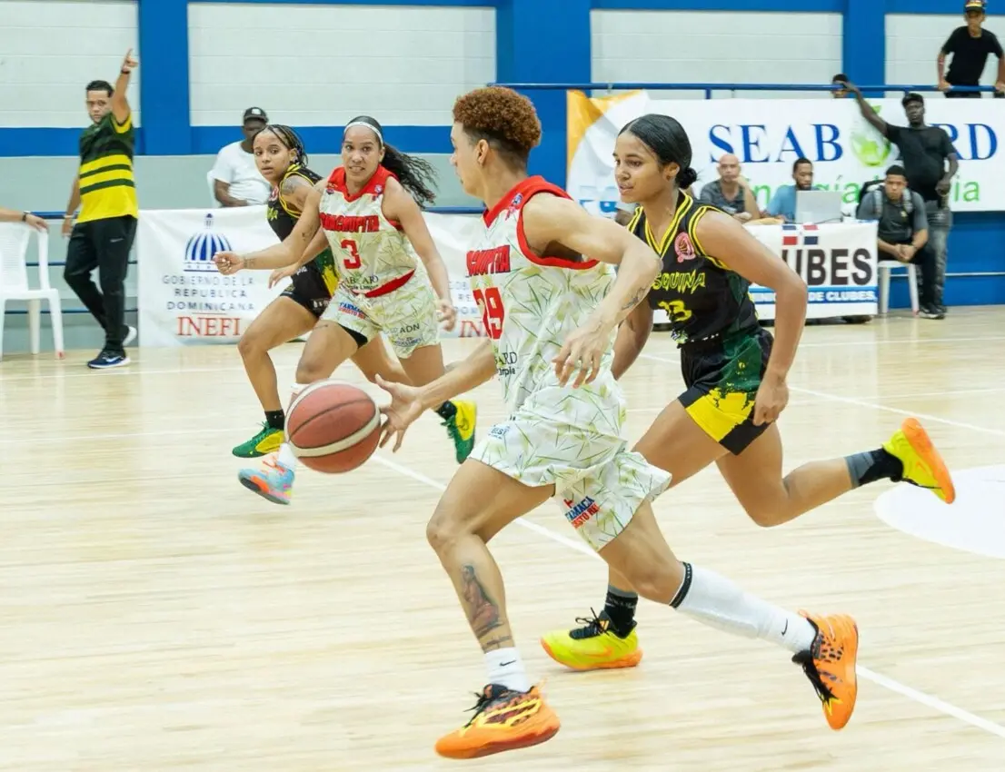 las-aguilas-de-guachupita-a-un-paso-del-tercer-titulo-consecutivo