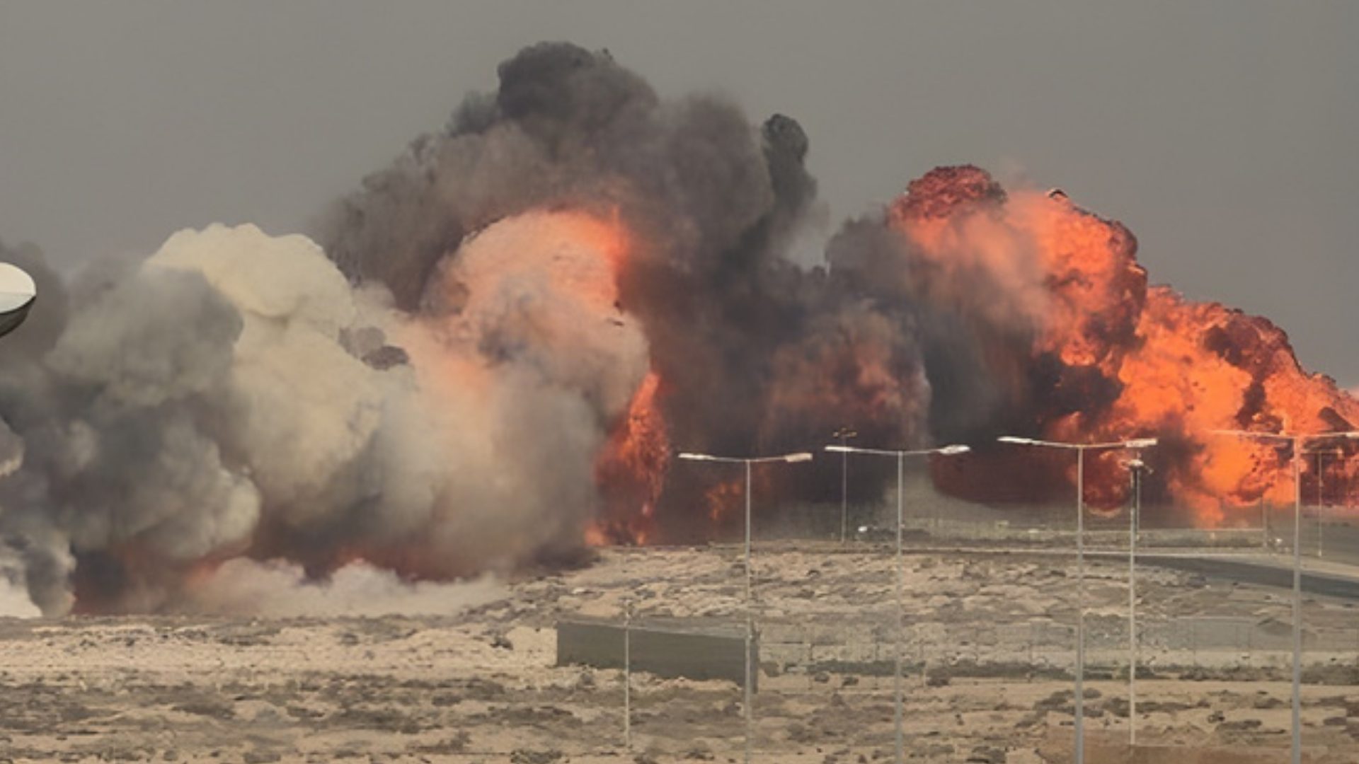 video:-piloto-muere-tras-avion-de-combate-indio-estrellarse-durante-una-demostracion-en-dubai