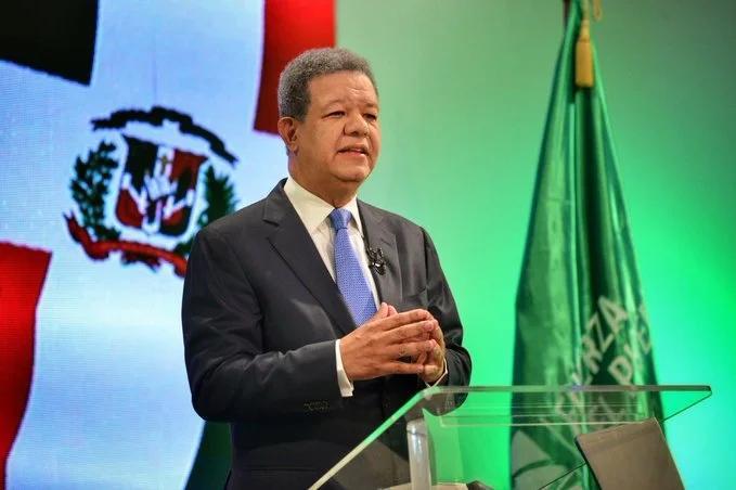 a-25-anos-de-funglode,-leonel-fernandez-apuesta-por-un-pais-lider-en-economia-del-conocimiento