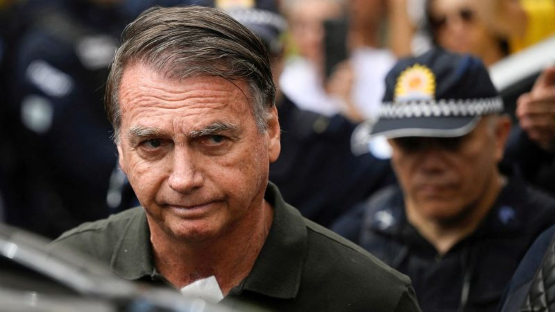 bolsonaro-dice-que-intento-quemar-su-tobillera-electronica-por-«paranoia»
