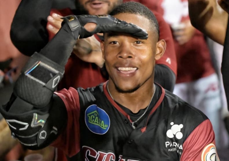 los-gigantes-del-cibao-castigan-a-toros-del-este