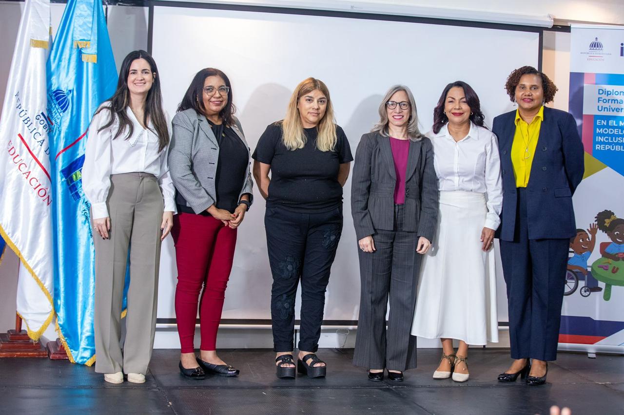 avanza-en-rd-la-formacion-docente-para-atender-a-estudiantes-con-discapacidad