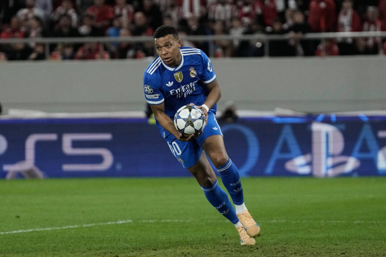 mbappe-firmo-tres-goles-en-7-minutos-para-el-real-madrid-en-partido-de-champions-frente-al-olympiakos