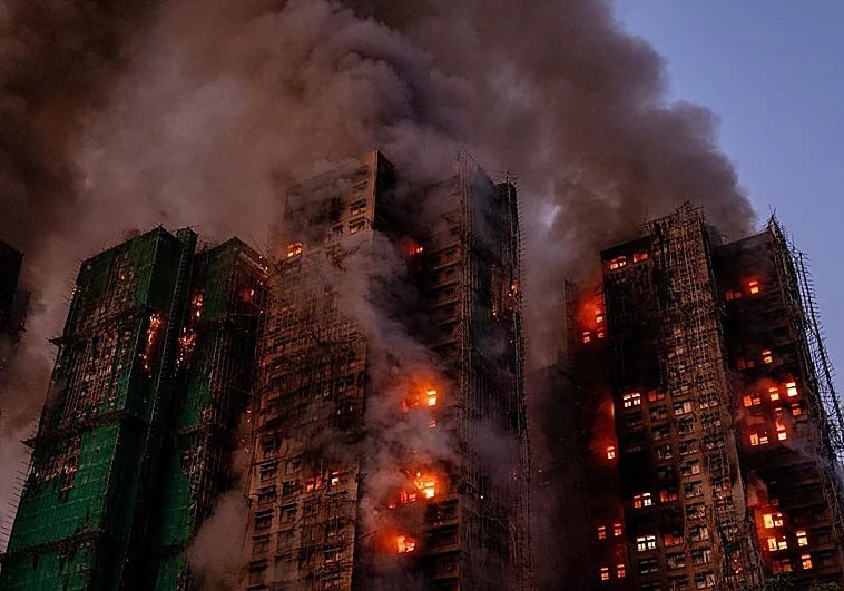 incendio-en-hong-kong-ya-deja-75-muertos-en-el-siniestro-visto-como-el-mas-devastador-en-decadas