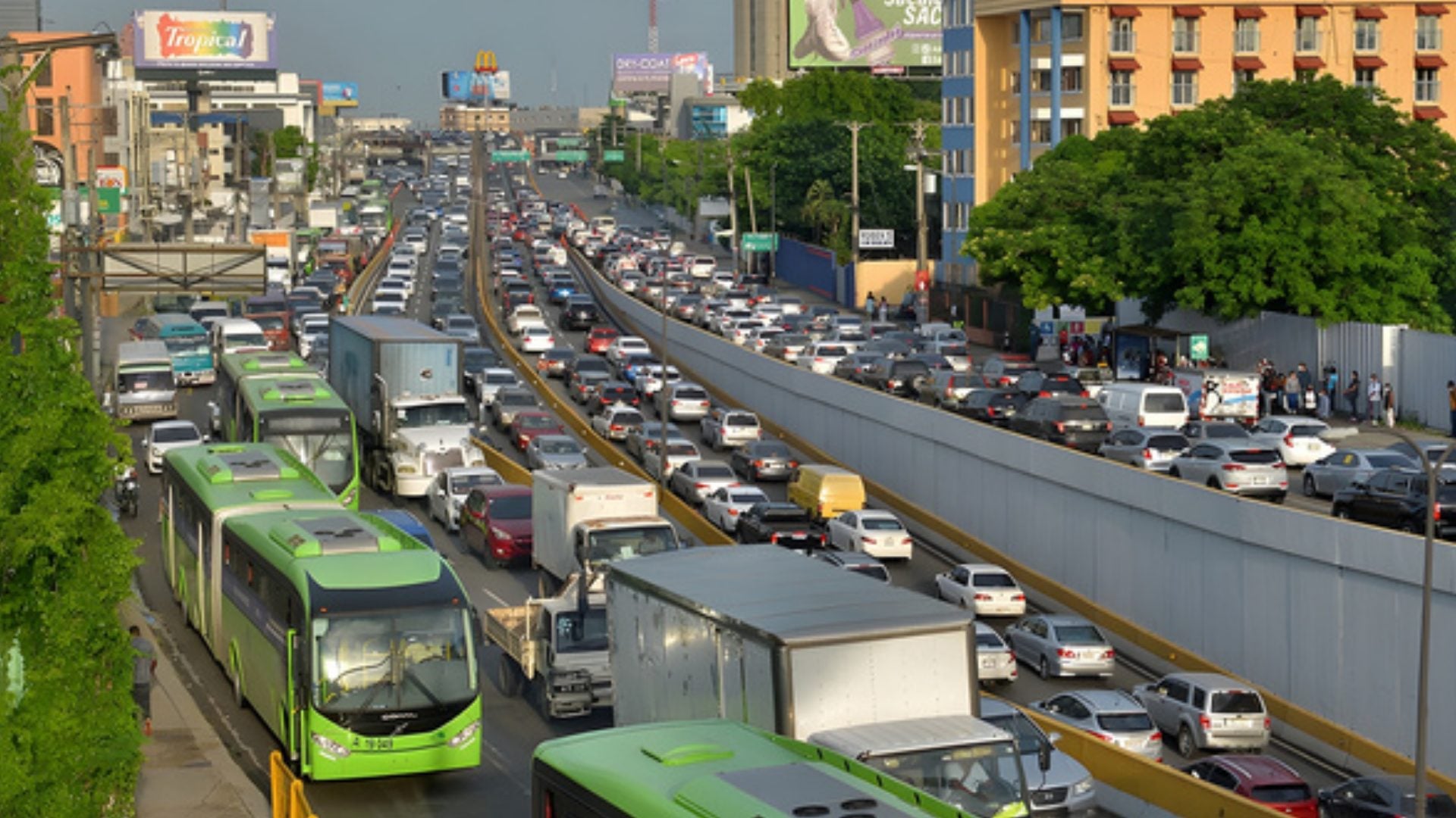 autoridades-de-transporte-activan-plan-especial-de-movilidad-por-viernes-negro