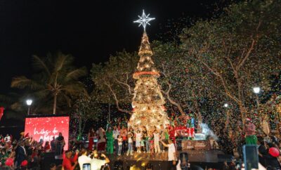 carolina-enciende-la-navidad-en-el-malecon-con-gran-arbolito-en-la-plaza-santo-domingo