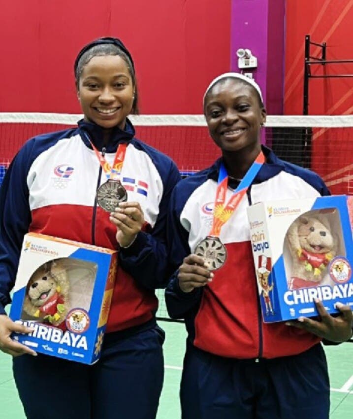badminton-suma-plata;-softbol-y-vela,-bronce