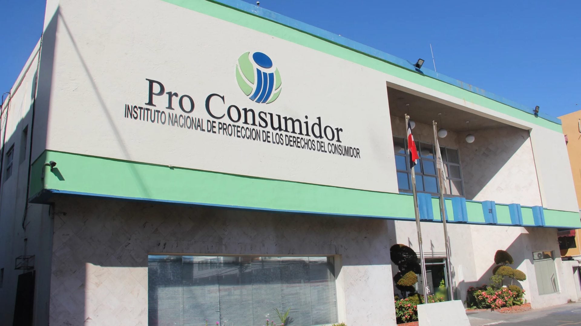 exhortan-a-la-ciudadania-denunciar-ante-proconsumidor-si-son-estafados-con-ofertas-de-viernes-negro