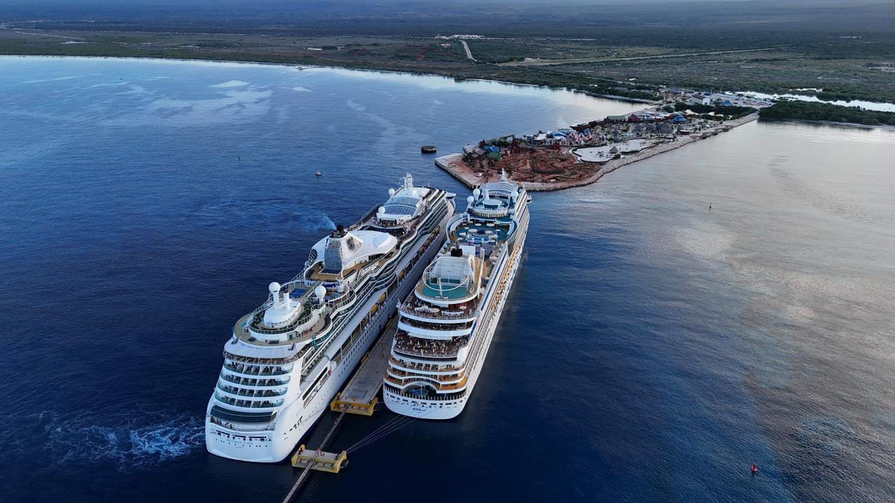 ¡pedernales-hace-historia!-celebran-llegada-de-dos-cruceros-con-4,679-pasajeros