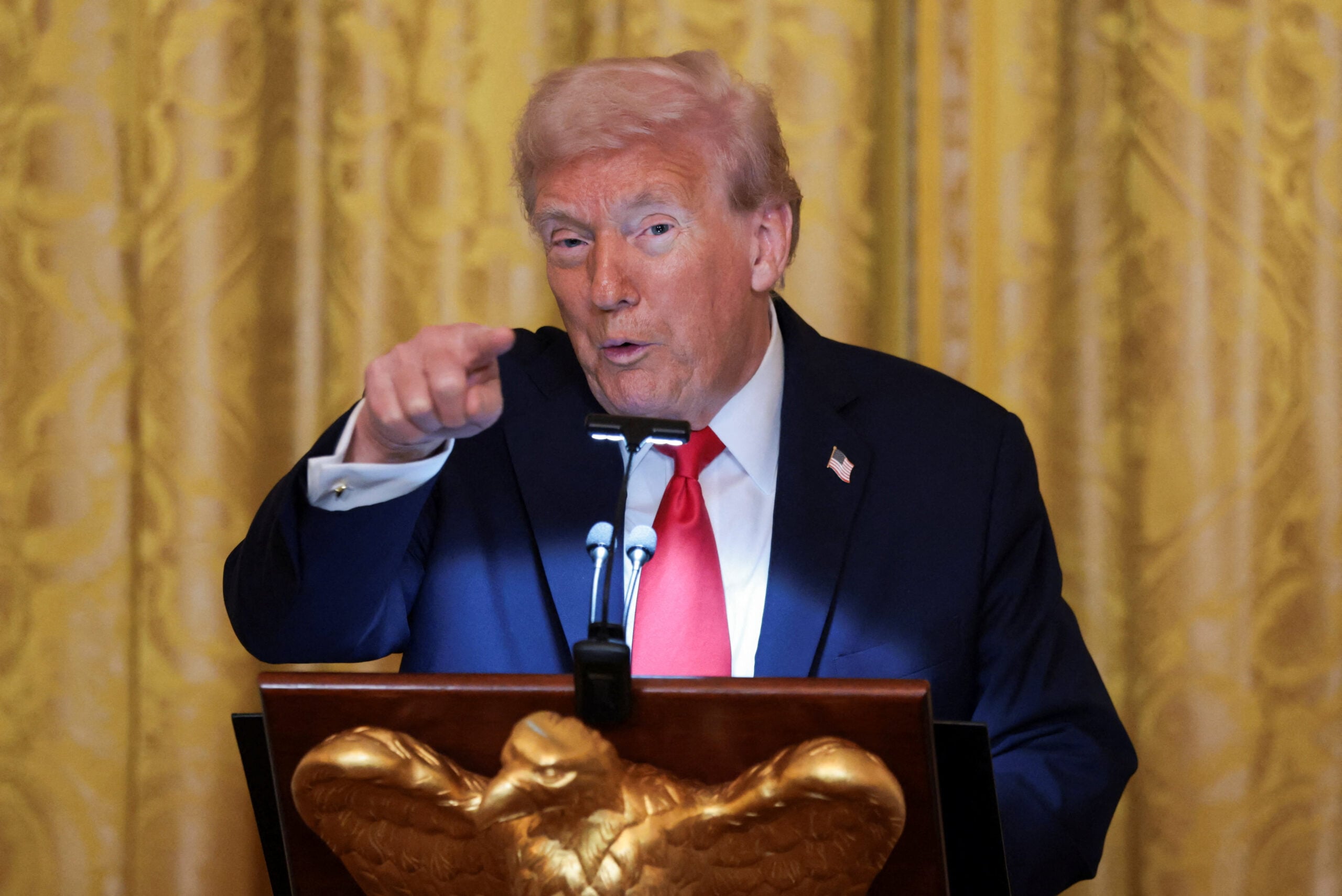 trump-ordena-detener-todas-las-decisiones-de-asilo-tras-asesinato-de-guardia-en-washington