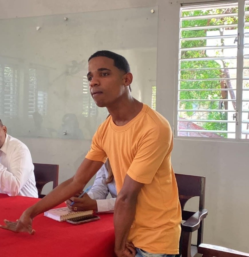 video:-reducen-de-rd$5,000-a-rd$1,500-sueldo-de-joven-con-discapacidad-en-alcaldia-de-tamayo