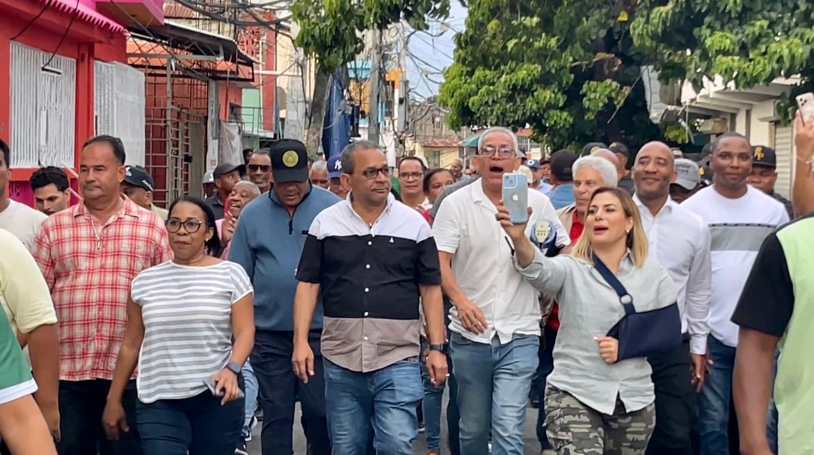 todo-listo-para-la-marcha-del-pueblo-de-este-domingo-30-que-encabezara-leonel-fernandez-en-la-capital