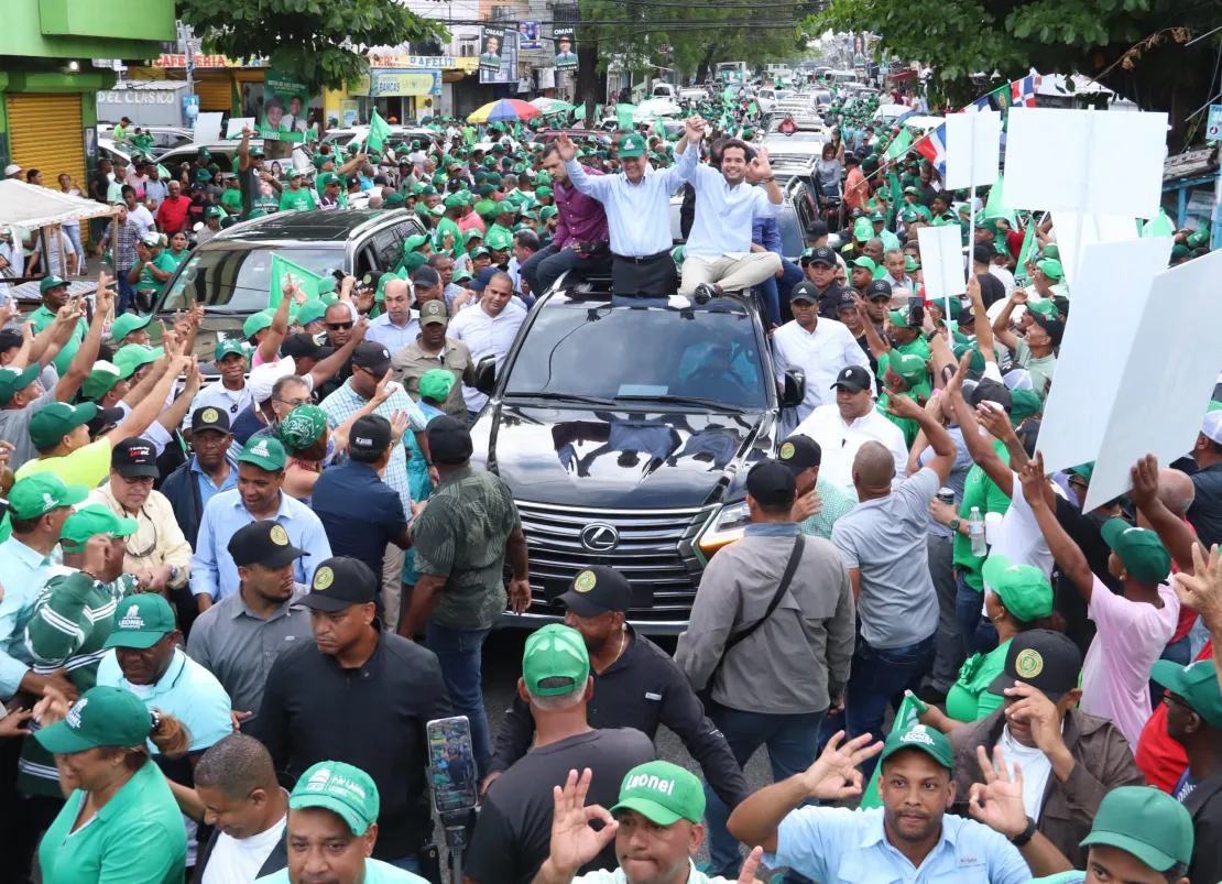 con-la-llegada-de-leonel,-arranca-la-multitudinaria-marcha-del-pueblo