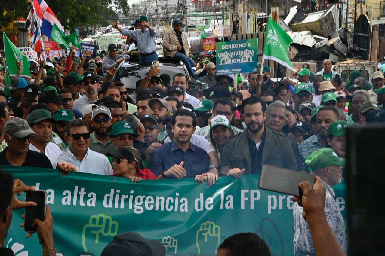 “todos-los-dominicanos-merecemos-vivir-en-paz-y-con-condiciones-razonables”,-proclama-omar-fernandez