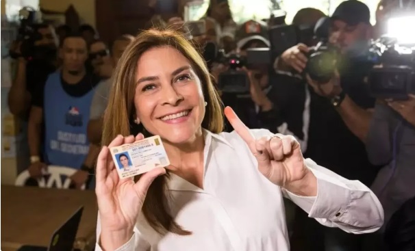 “solo-quiero-ser-presidenta-y-mas-nada”,-carolina-mejia-descarta-ser-companera-de-boleta-de-david-collado