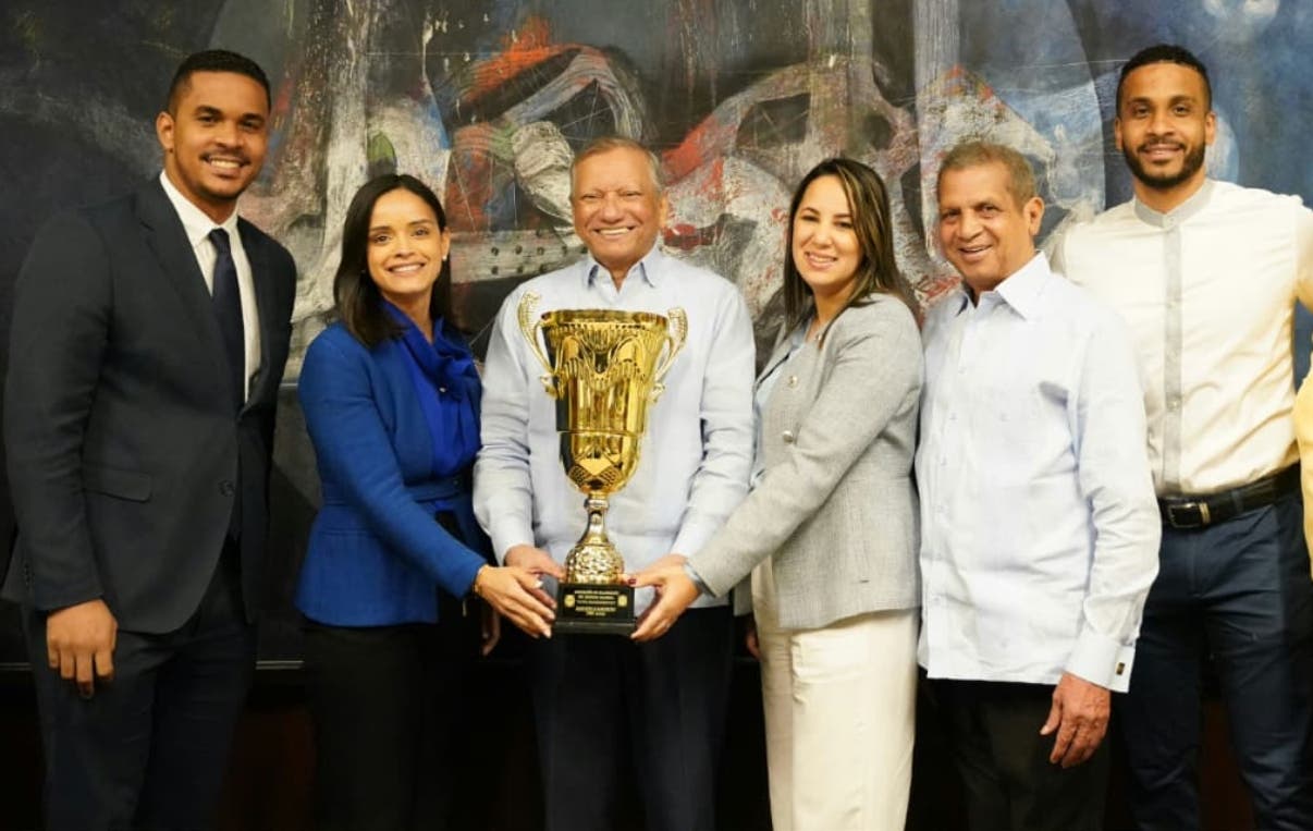 trabajo-en-equipo-es-clave-en-exito-del-mauricio-baez