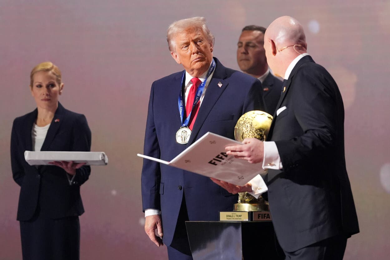 fifa-distingue-a-trump-con-un-nuevo-premio-de-la-paz,-en-un-giro-inesperado-para-el-organismo-deportivo