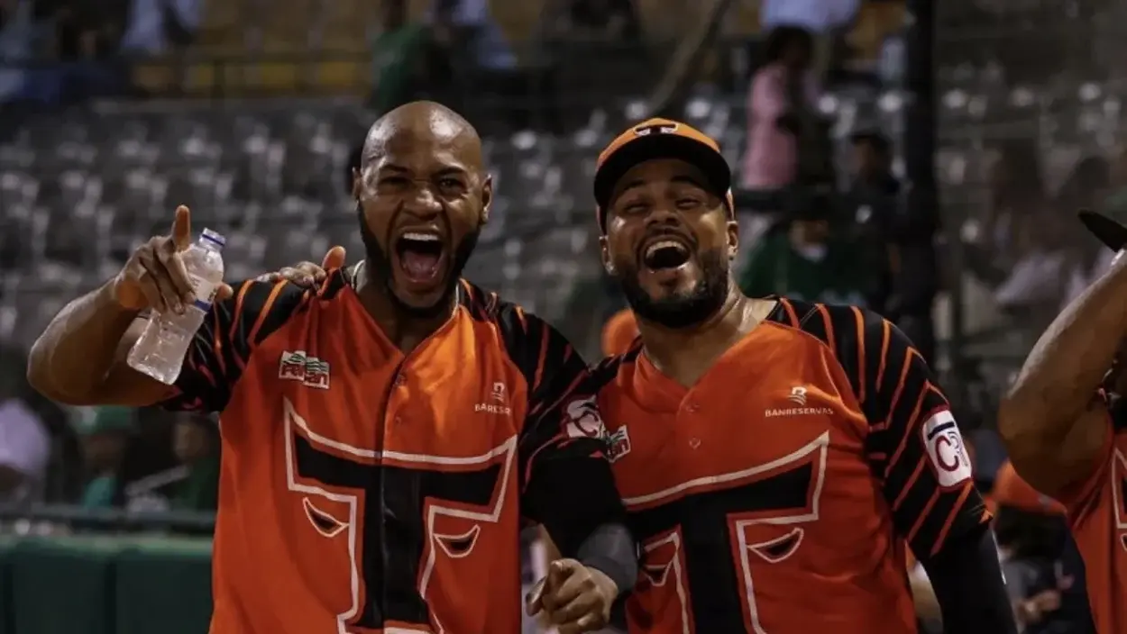 de-la-cruz-pego-un-grand-slam-y-toros-apagaron-el-brillo-de-las-estrellas
