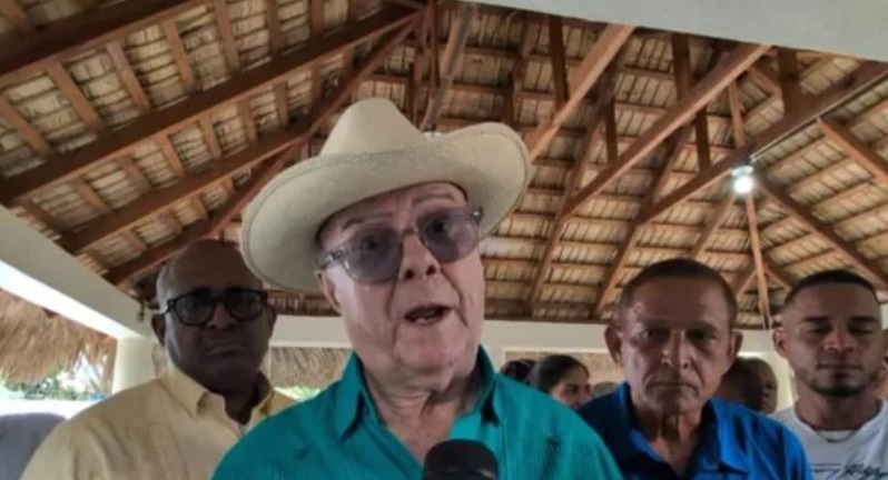 hipolito-mejia-afirma-no-es-leonel-fernandez que-anda-con-su-hijo omar,-quien-supuestamente-no-quiere-saber-de-el