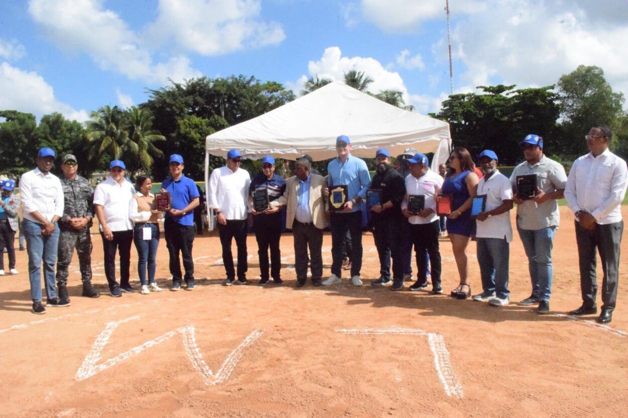 arranca-torneo-navideno-de-beisbol-adlm-con-2,900-jugadores