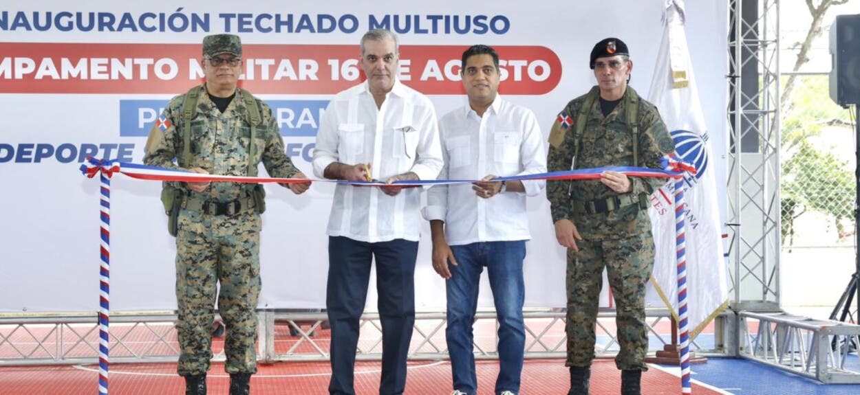 abinader-y-kelvin-elevan-deporte-militar