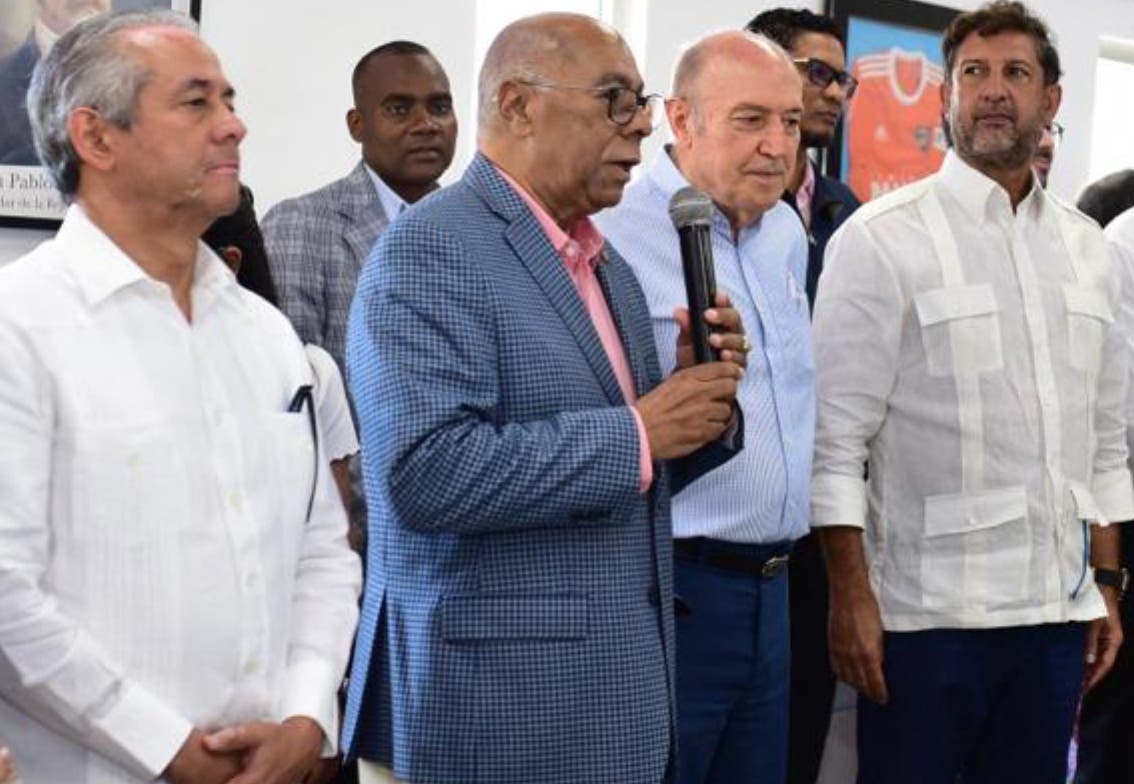 ray-guevara-pondera-la-union-futbol-dominicano