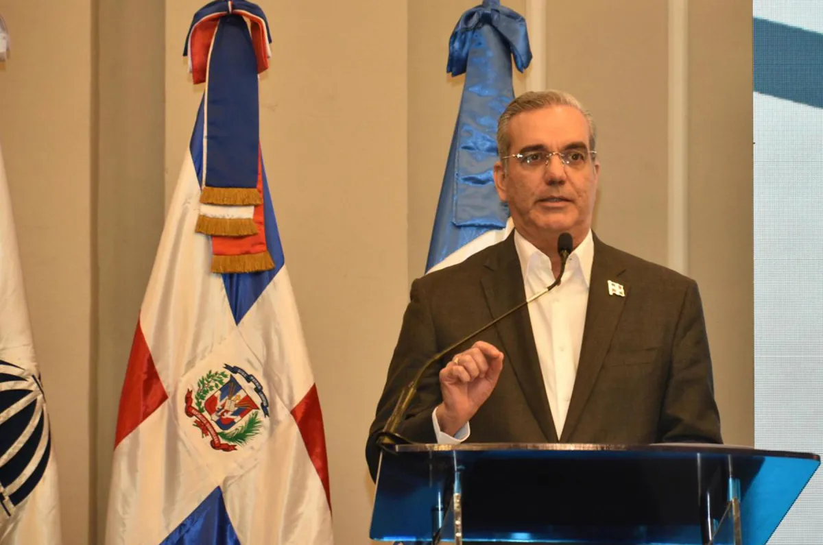 abinader-destaca-esfuerzo-del-gobierno-para-impulsar-la-economia