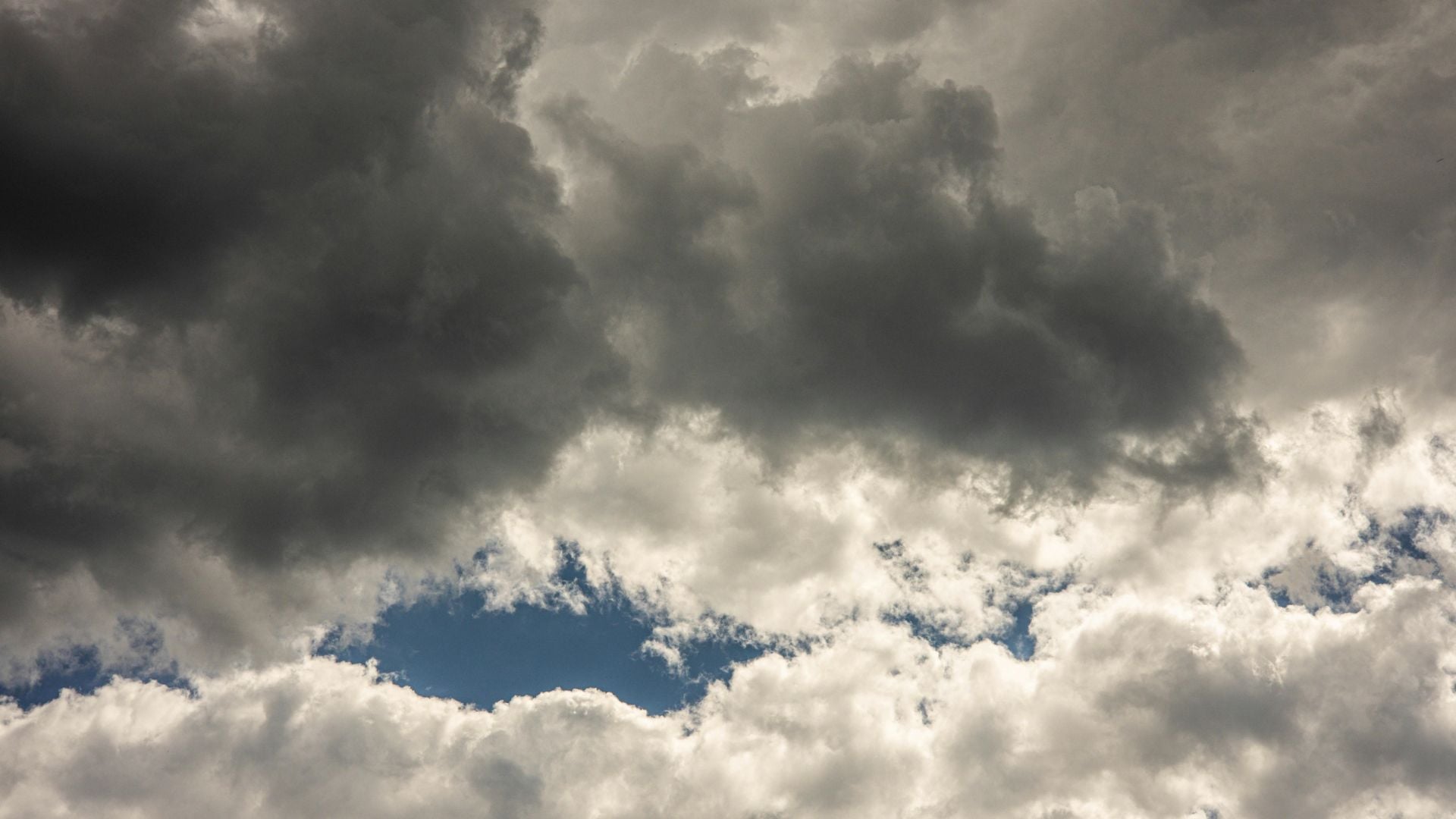 condiciones-frescas-en-la-manana-y-lluvias-aisladas-en-la-tarde de-este-martes