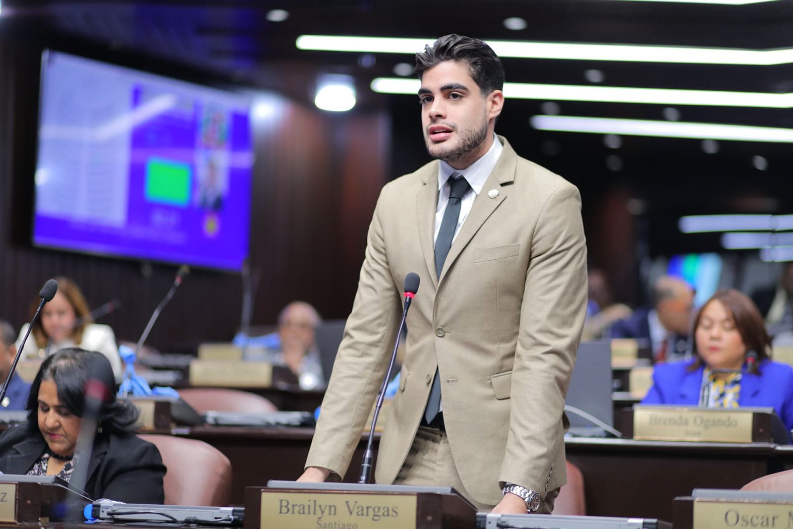 diputado-bray-vargas-sobre-caso-senasa:”los-verdaderos-delincuentes-tienen-corbata”