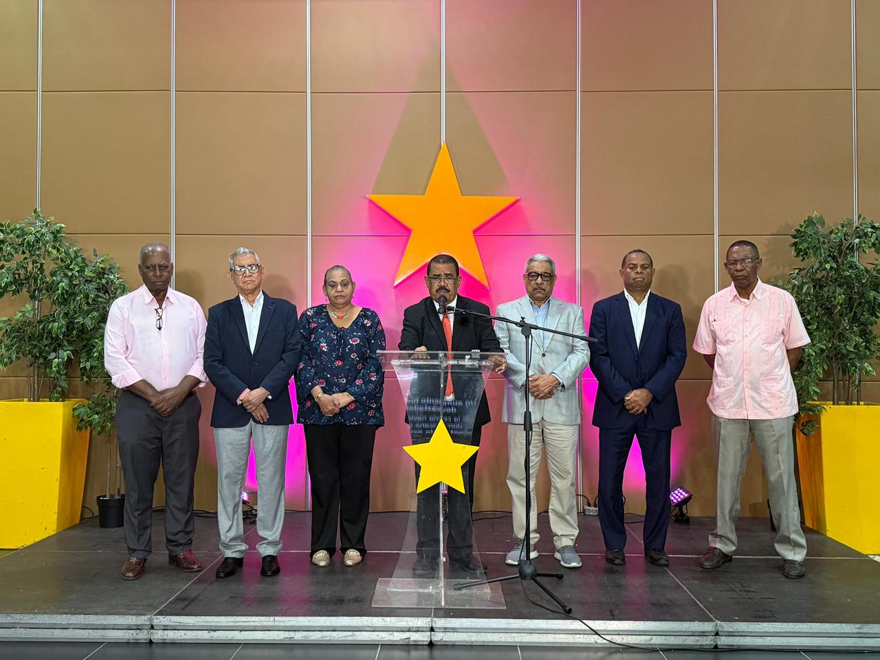 pld-advierte-incremento-historico-de-32.54-%-en-costo-de-cena-navidena