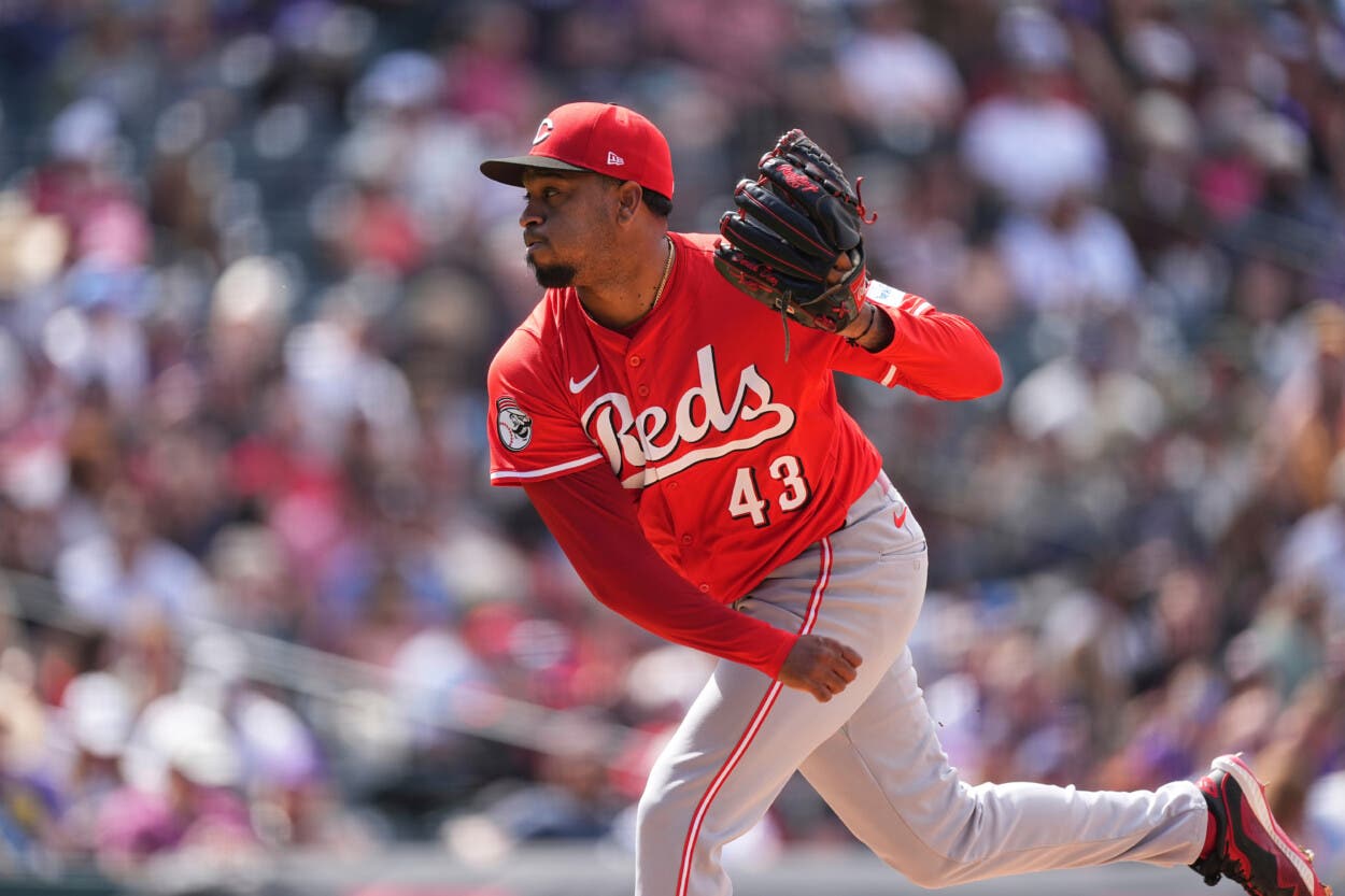 alexis-diaz-se-une-a-los-rangers:-contrato-de-un-millon-por-un-ano